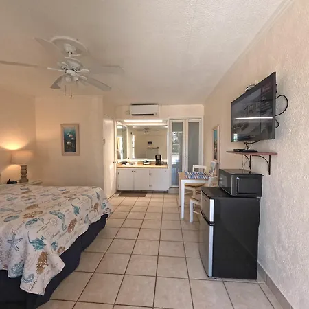 Queens Gate Resort Bradenton Beach Exterior foto