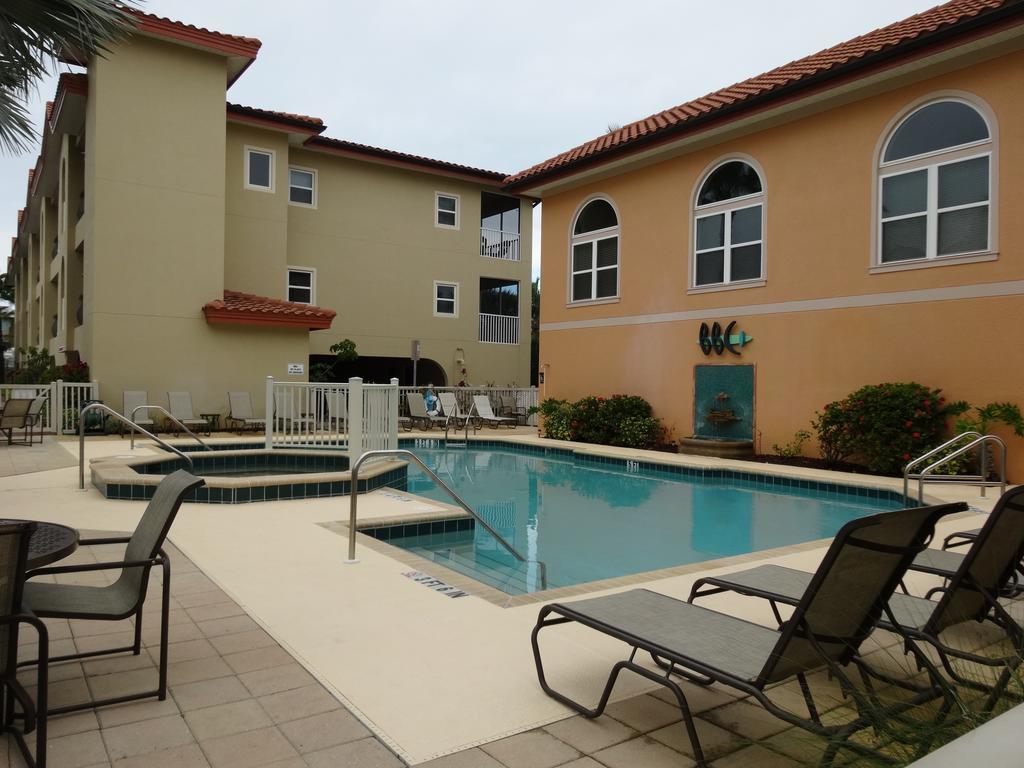 Resort Queens Gate Bradenton Beach